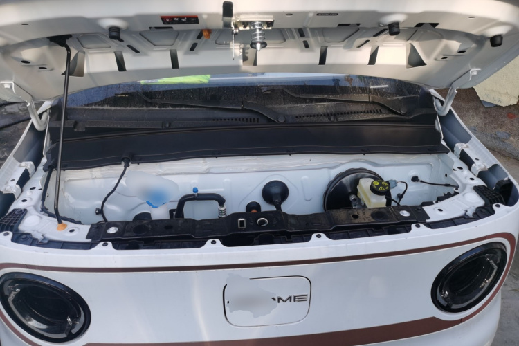 吉利银河 2024款 熊猫mini 200km 耐力熊机舱底盘24