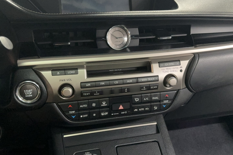 雷克萨斯ES 2014款 250 精英版局部细节16