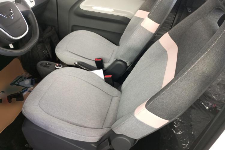 五菱汽车 宏光MINIEV 2022款 马卡龙时尚款 磷酸铁锂中控内饰19