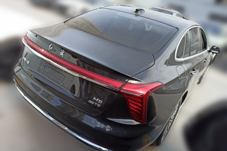 红旗H5 2023款 1.5T DCT智联旗韵版车身外观7