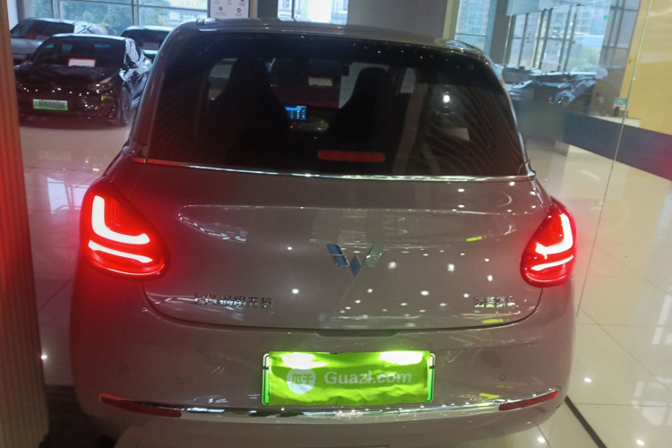 五菱汽车 五菱缤果 2023款 333km 悦享款车身外观6