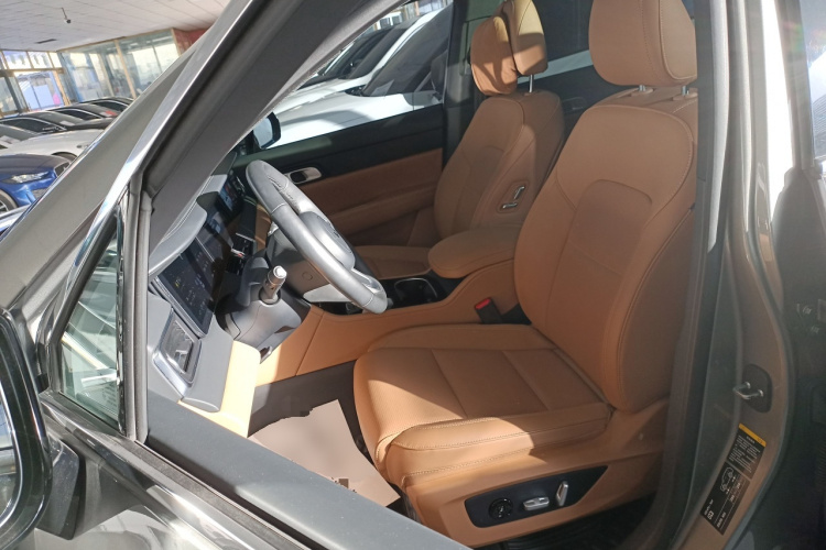 理想汽车 理想ONE 2021款 增程6座版中控内饰19