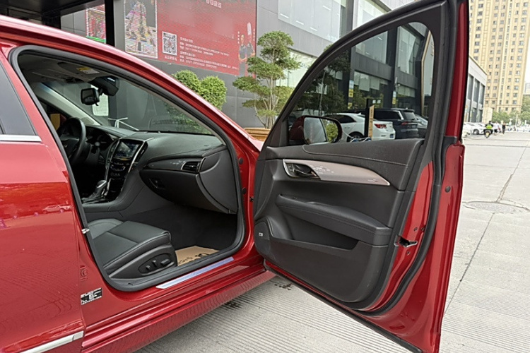 凯迪拉克ATS-L 2017款 28T 时尚型中控内饰7003