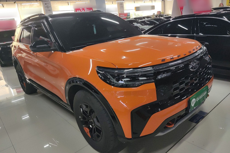 福特 探险者 2023款 EcoBoost 285 昆仑巅峰版 7座车身外观3