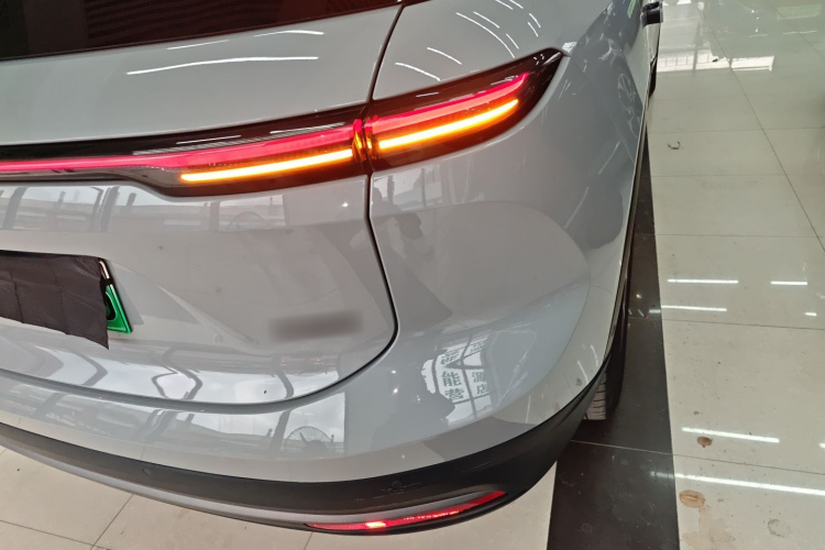 蔚来ES6 2023款 75kWh车身外观6006