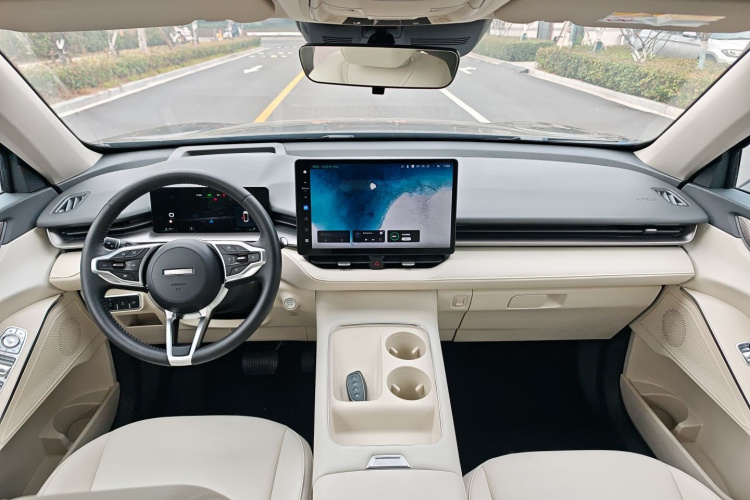 哈弗H6 2024款 2.0T 四驱Max中控内饰7002