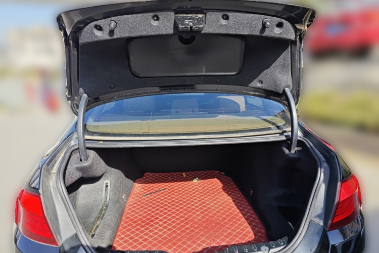 宝马5系 2013款 525Li 豪华型中控内饰23