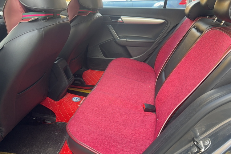 大众 朗逸 2013款 改款经典 1.6L 自动舒适版中控内饰7001