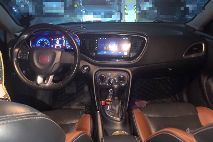 菲亚特 菲翔 2015款 1.4T 自动劲享版中控内饰12