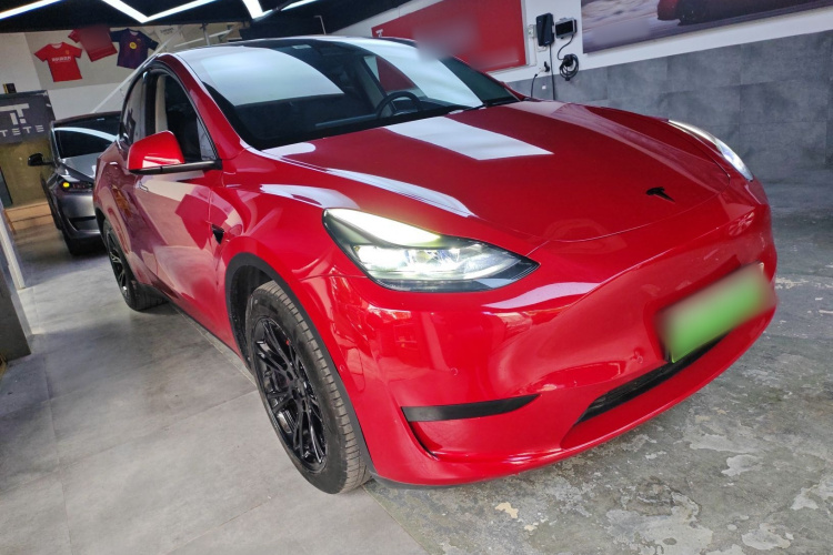 特斯拉 Model Y 2022款 后轮驱动版车身外观3