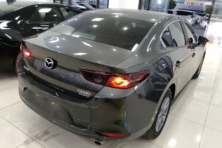 马自达3 昂克赛拉 2022款 2.0L 自动质擎版车身外观6005