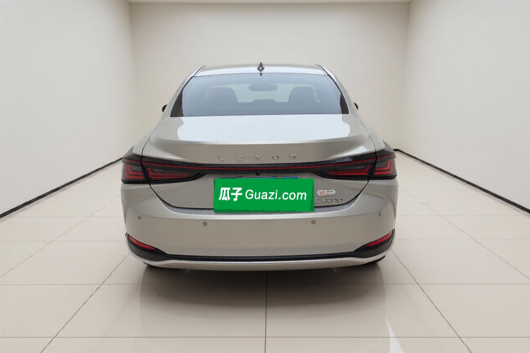 雷克萨斯ES 2025款 200 臻享版车身外观6