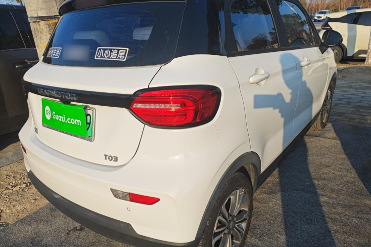 零跑汽车 零跑T03 2021款 400轻享版 磷酸铁锂车身外观6006