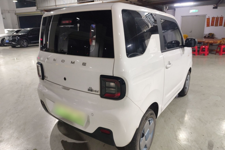 吉利银河 2023款 熊猫mini 200km 耐力熊车身外观7