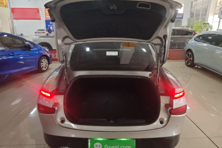 小鹏P7 2020款 586N局部细节23