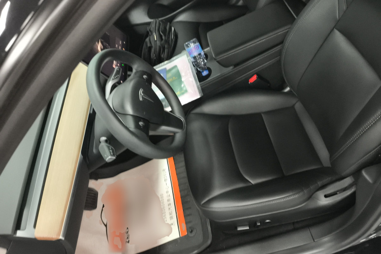 特斯拉 Model 3 2022款 后轮驱动版局部细节19