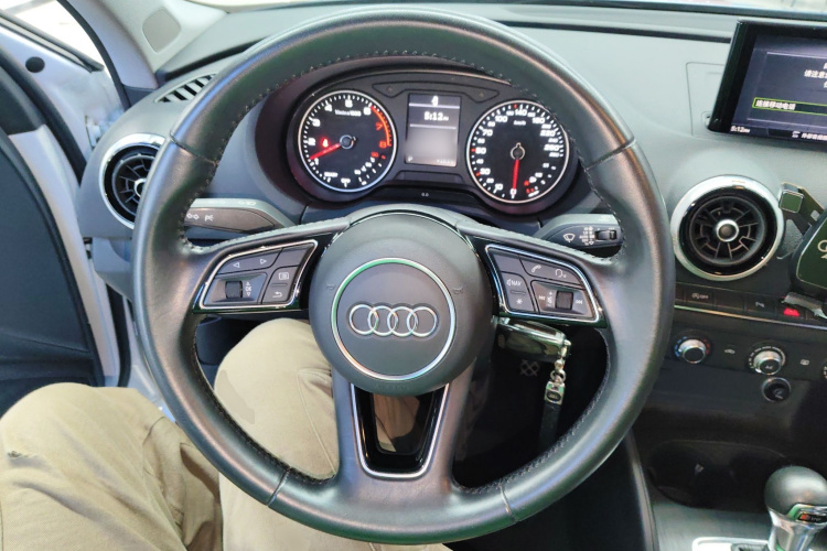 奥迪A3 2019款 Limousine 35 TFSI 时尚型 国VI局部细节13