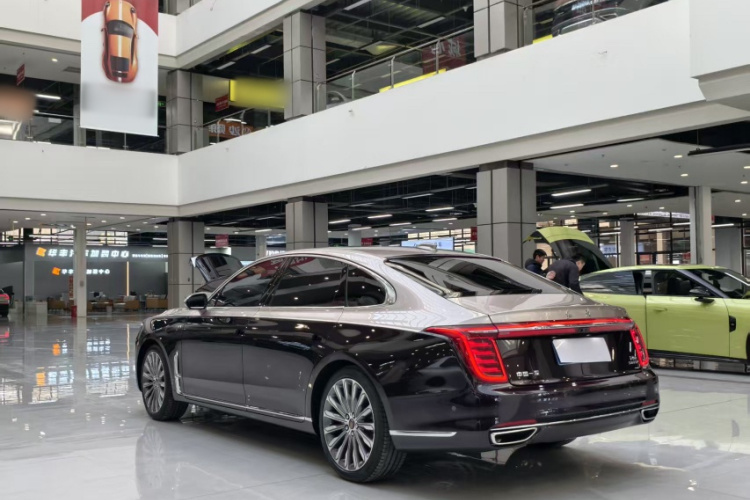 红旗H9 2020款 3.0T 智联旗领四座版车身外观6003