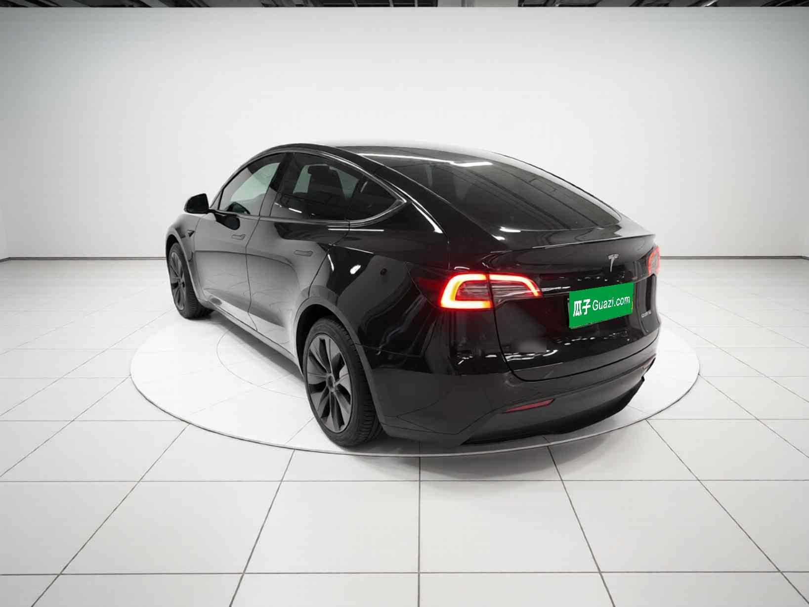 特斯拉 Model Y 2023款 后轮驱动版(3)