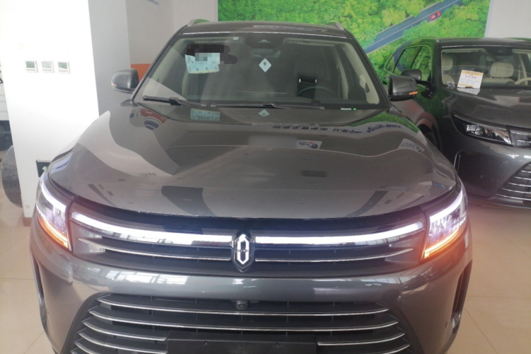 鸿蒙智行 问界M7 2022款 1.5T 后驱舒适版车身外观2