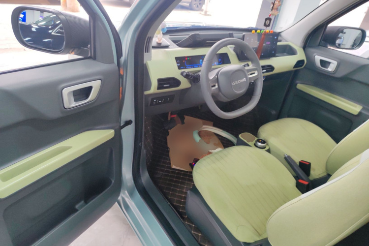 吉利银河 2024款 熊猫mini 200km 耐力熊中控内饰20