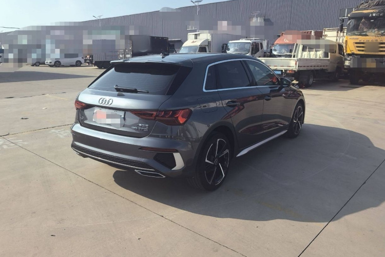 奥迪A3 2021款 Sportback 35 TFSI 时尚运动型车身外观6004
