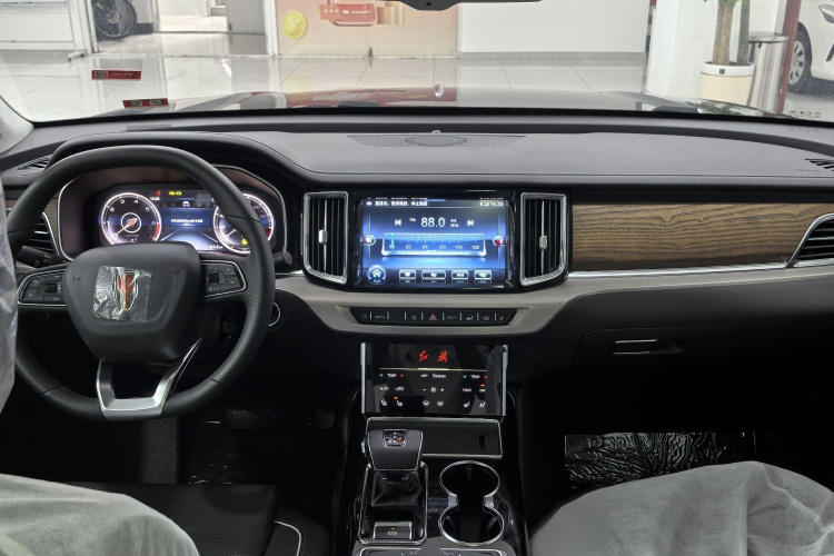 红旗HS7 2022款 3.0T 自动四驱智联旗畅版 五座中控内饰7001