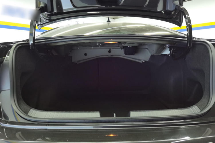 大众 速腾 2023款 300TSI DSG超越版机舱底盘23