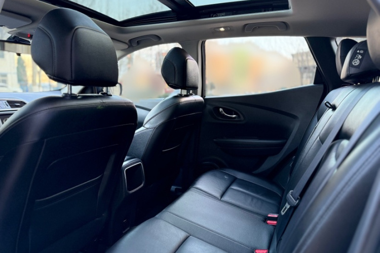 雷诺 科雷嘉 2016款 2.0L 两驱豪华版中控内饰7003