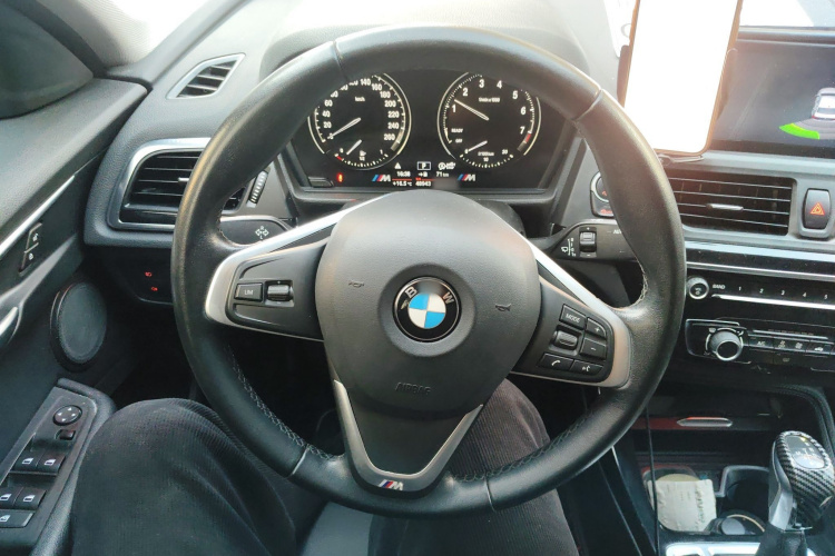 宝马1系 2018款 118i 运动型局部细节13