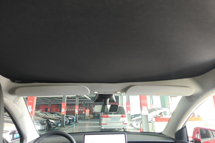 特斯拉 Model Y 2021款 长续航全轮驱动版局部细节22