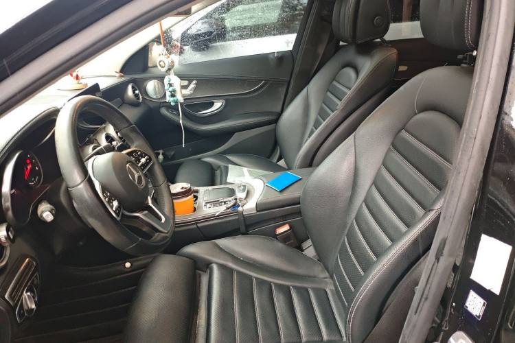 奔驰C级 2019款 C 260 L中控内饰19