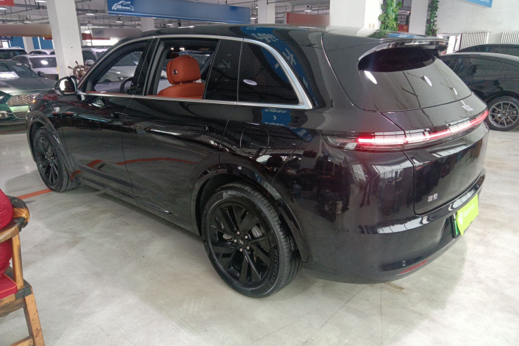 理想汽车 理想L7 2023款 Max车身外观4