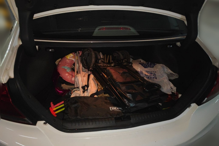 本田 思域 2014款 1.8L 手动舒适版中控内饰23