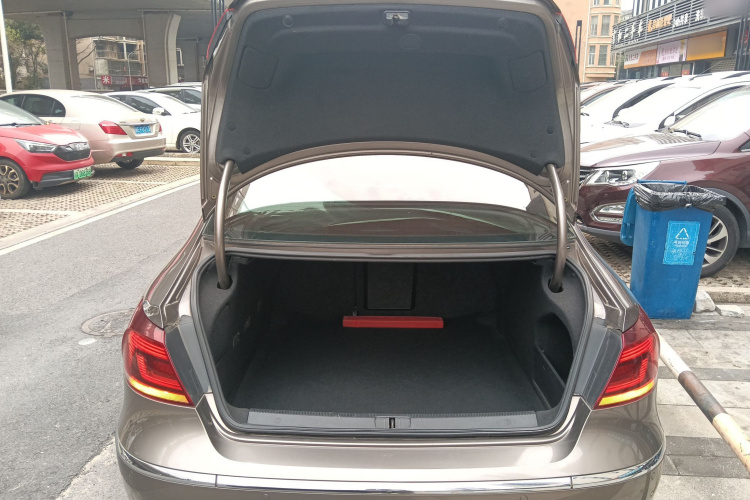 一汽-大众CC 2013款 1.8TSI 尊贵型机舱底盘23