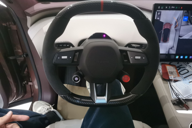 小米汽车 小米YU7 2025款 超长续航高性能四驱Max版局部细节13