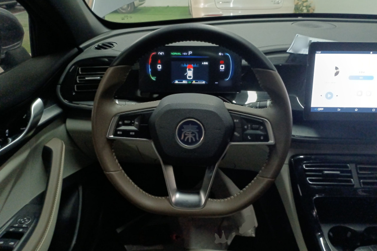 比亚迪 秦PLUS 2023款 冠军版 DM-i 55KM领先型中控内饰13