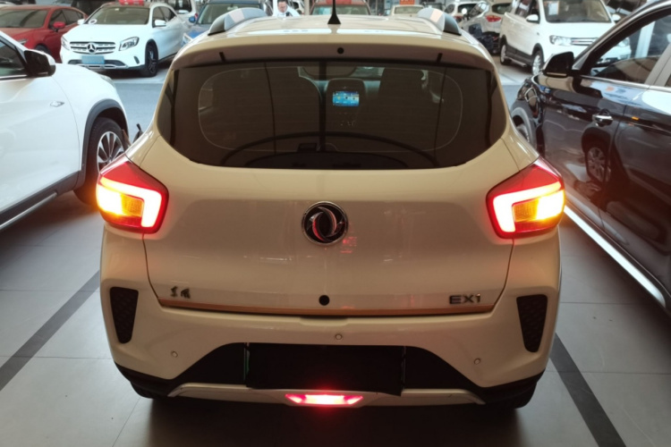 东风纳米EX1 2021款 质行版车身外观6