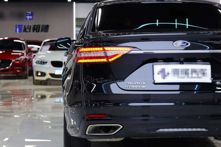 福特 金牛座 2019款 EcoBoost 245 尊享版车身外观6006