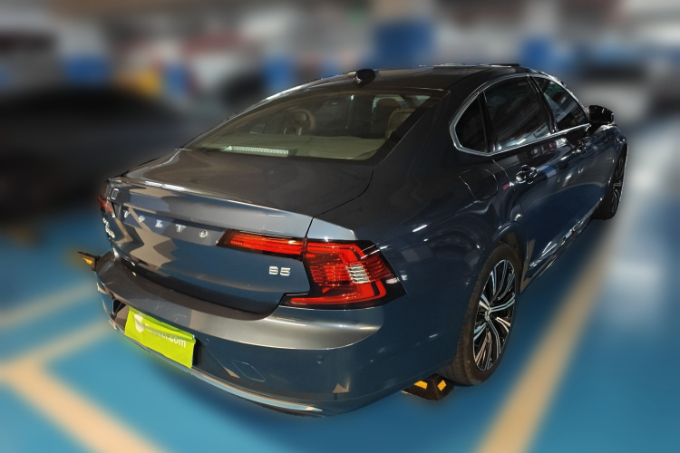 沃尔沃S90 2022款 B5 智远豪华版车身外观6005
