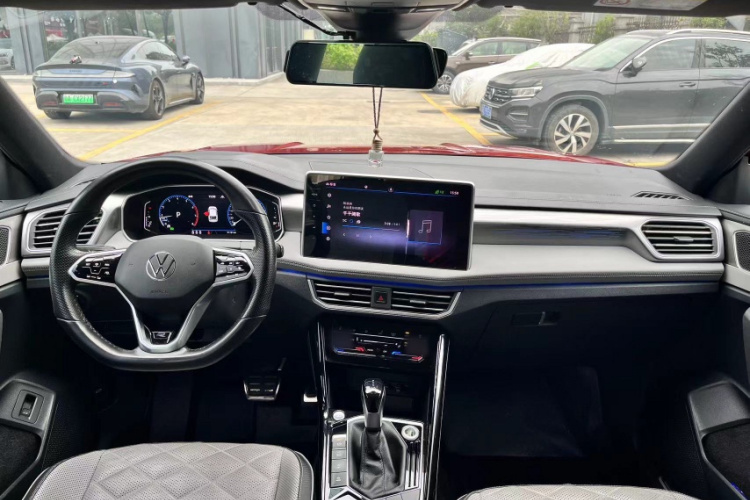 大众 探岳X 2023款 330TSI 两驱旗舰智慧版中控内饰7001