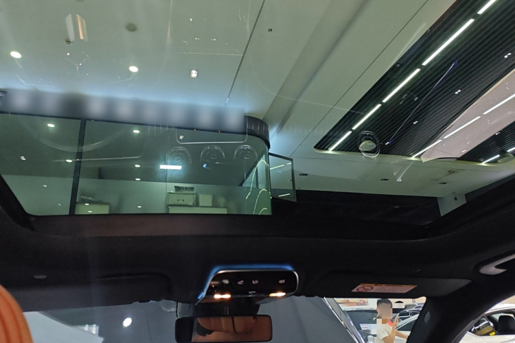 奔驰GLC 2023款 GLC 300 L 4MATIC 动感型 5座中控内饰22