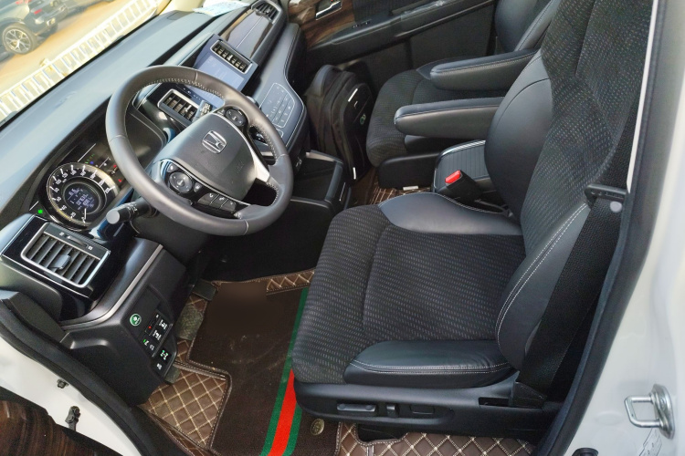 本田 艾力绅 2016款 2.4L 舒适版中控内饰19