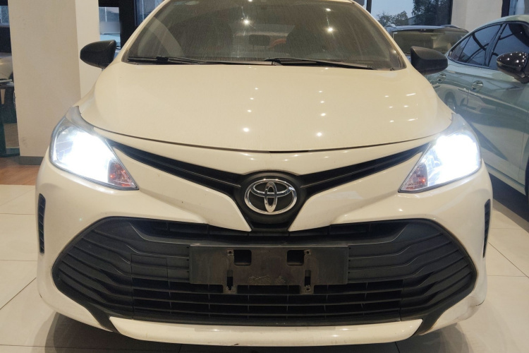 丰田 威驰 2017款 1.3L 手动前行版车身外观2