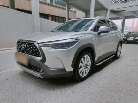 丰田 卡罗拉锐放 2022款 2.0L 豪华版