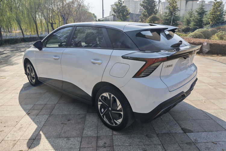 名爵 MG4 EV 2022款 425km 豪华版车身外观6003