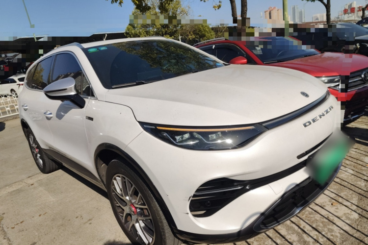 腾势X 2020款 PHEV经典版车身外观3