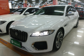 捷豹XFL 2021款 XFL 2.0T P200 两驱精英豪华版