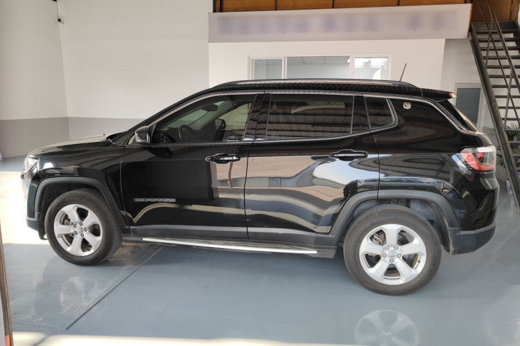 Jeep 指南者 2017款 200T 自动家享版车身外观4