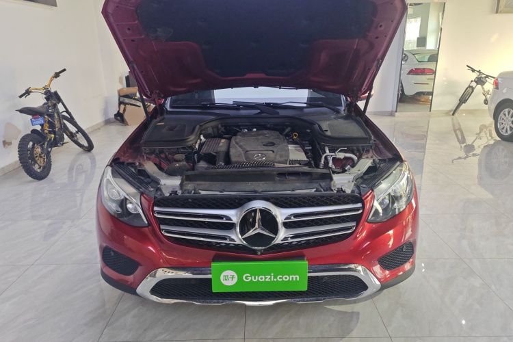 奔驰GLC 2016款 GLC 300 4MATIC 豪华型机舱底盘24
